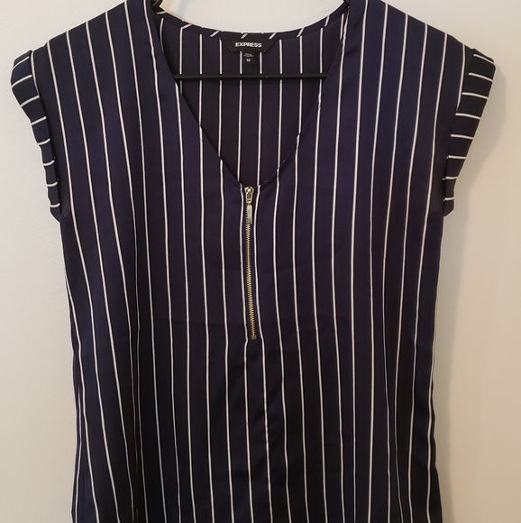 Express Tops - Picture 3 of 4